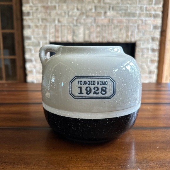 JC AND ROLLIE stunning Pottery - Picture 3 of 8